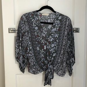 Floral Print Knotted V Neck
